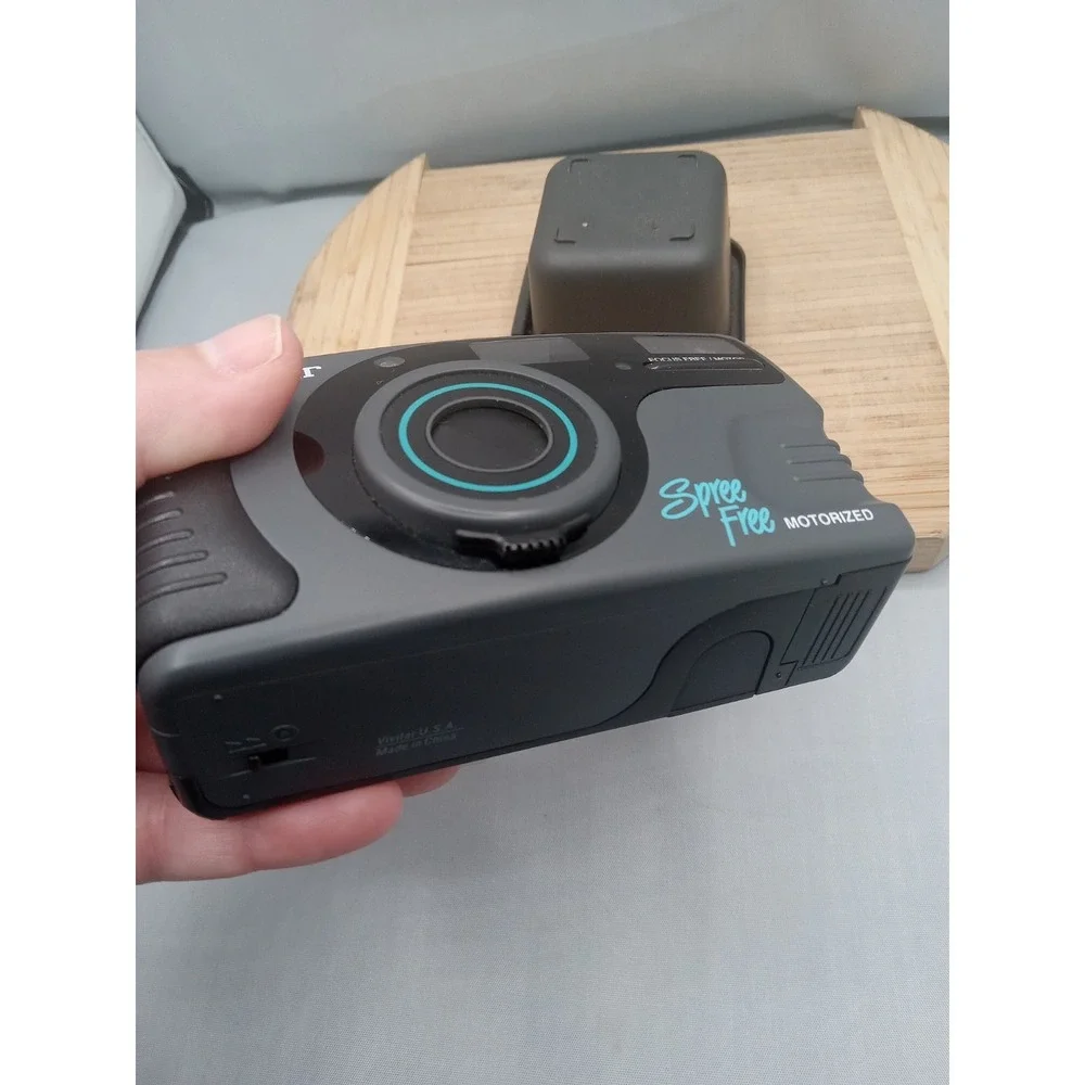 Vivitar Spree Free Point & Shoot 35mm Film‎ Camera Vintage Switch To Close Lens
